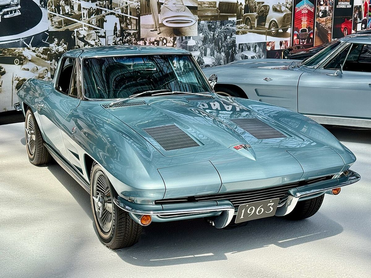 A 1963 Chevrolet Corvette split-window coupe on display. Not the one in the story.
