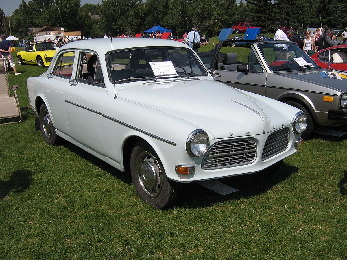 A 1967 Volvo 122S at a car show. Not the one in the story.