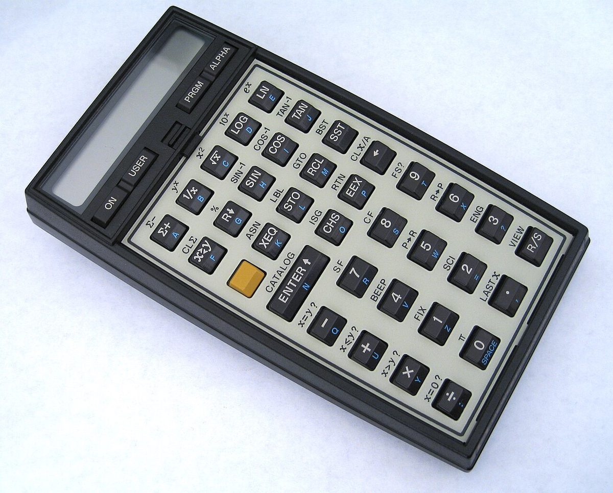 An HP-41CX calculator made in 1986. Not the one in the story.